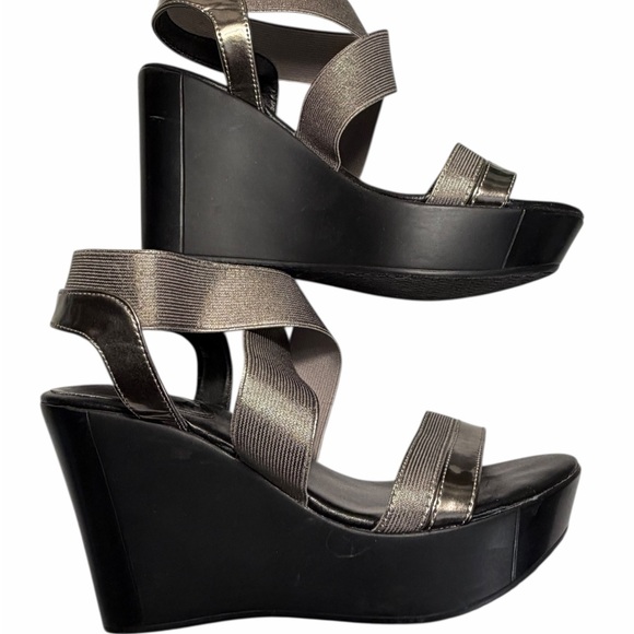 Charlies By Charles David Black and Gray Wedge Heel Women's Sandals Sz 7 - Picture 5 of 11